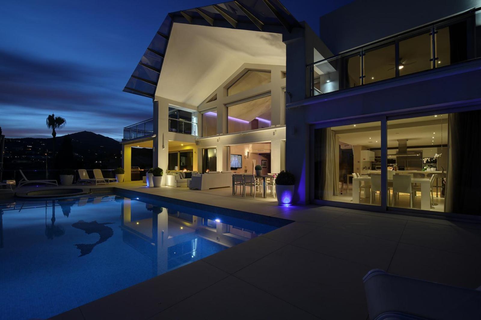 Luxury Villa-los Naranjos Golf Club Villa