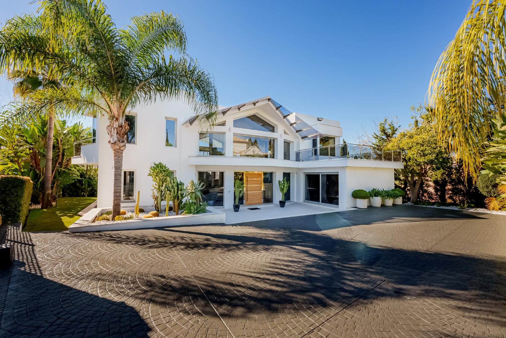 Luxury Villa-los Naranjos Golf Club Villa *